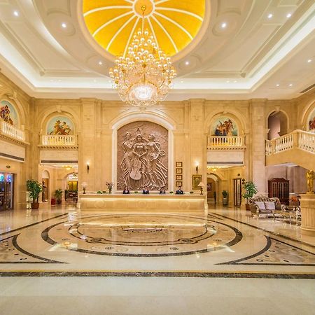 Vienna International Hotel Shenyang Railway Station Bagian luar foto