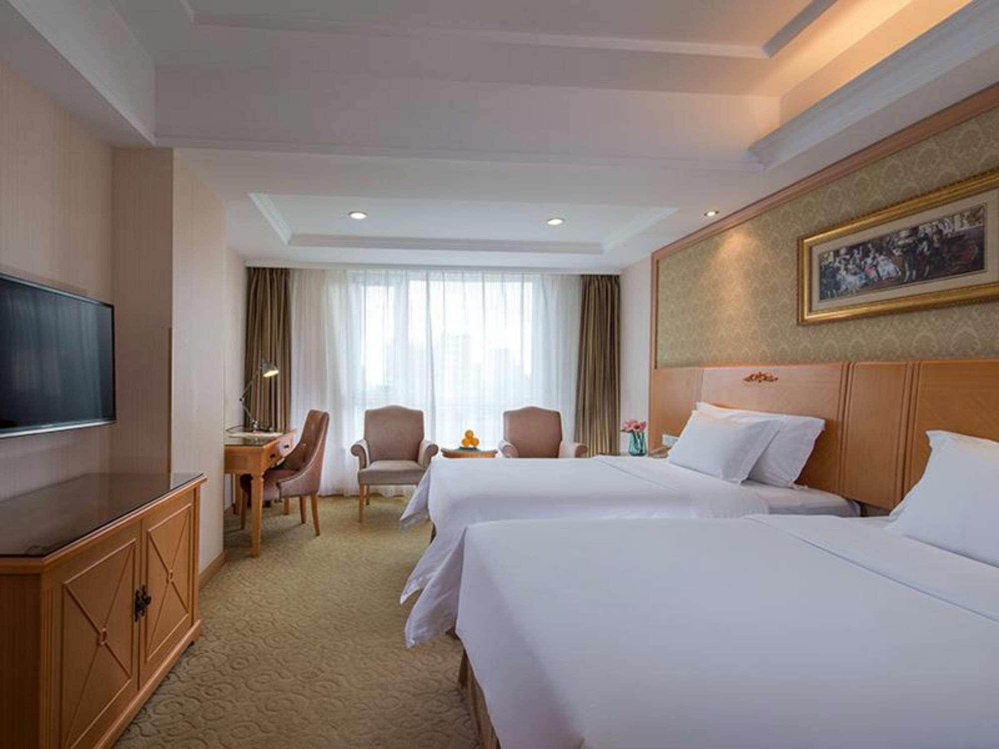 Vienna International Hotel Shenyang Railway Station Bagian luar foto